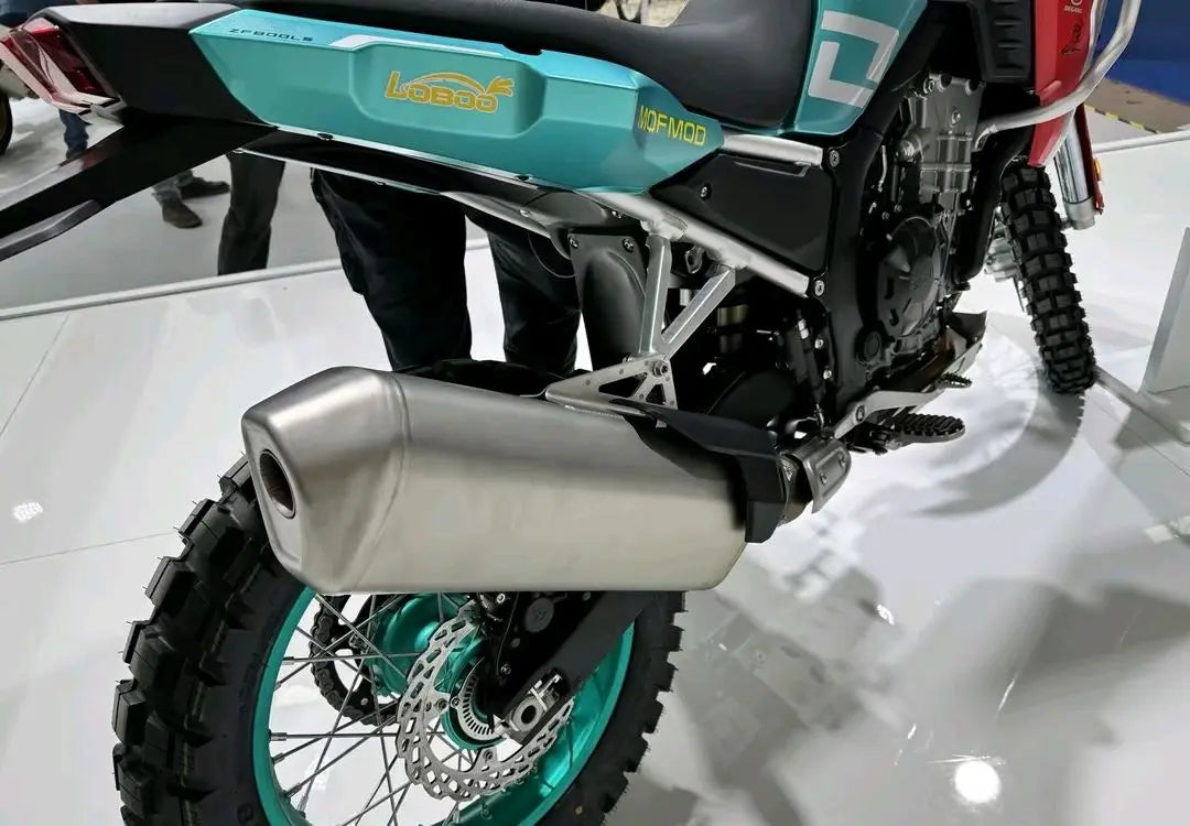 Kove 800X Exhaust bracket (no pedal)