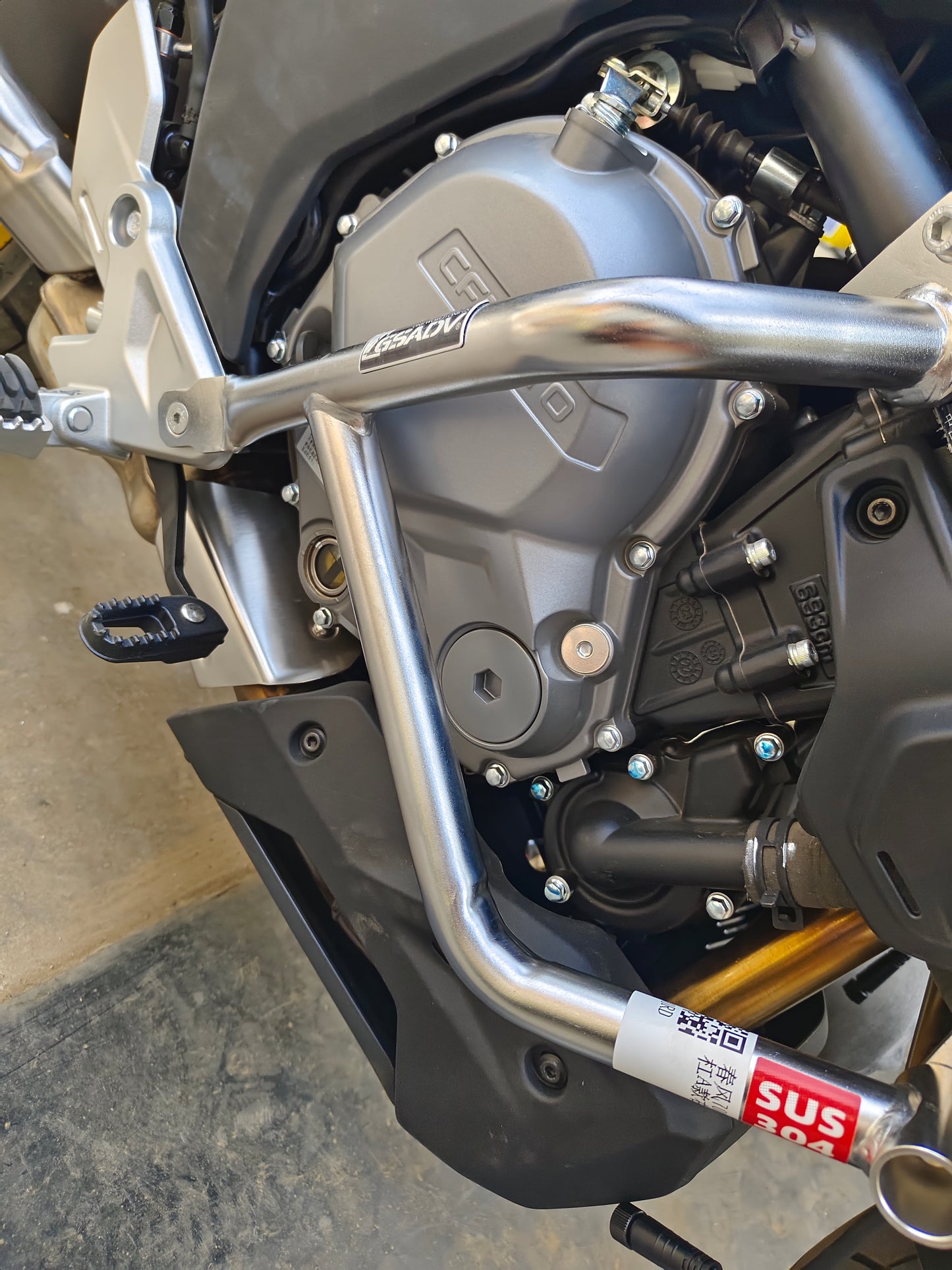 700MT Bumper(A)