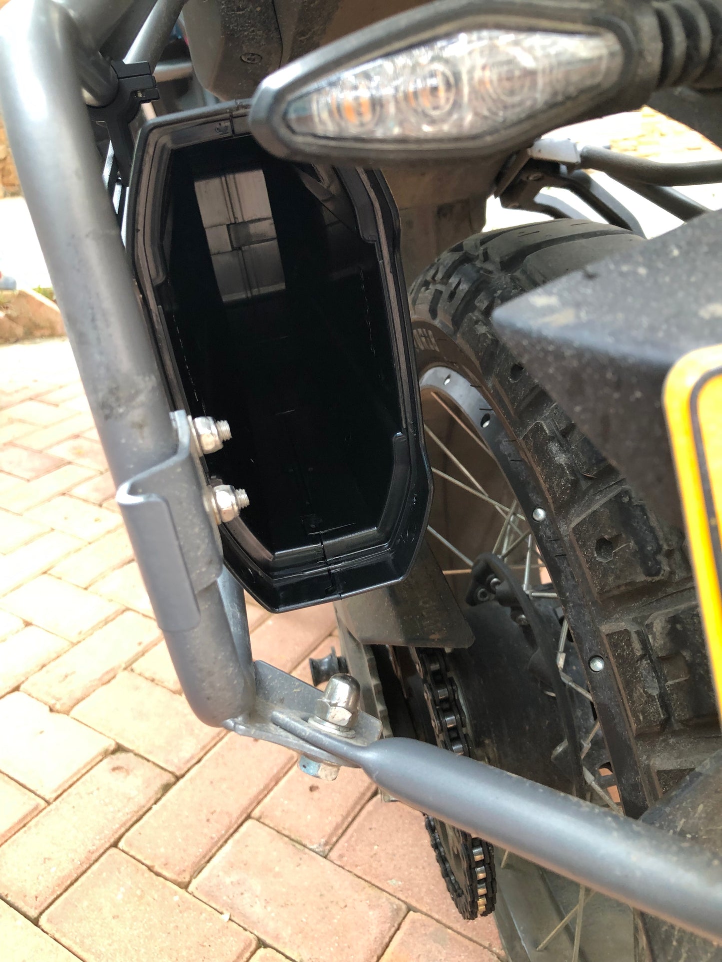 450MT Luggage rack tool box (A)