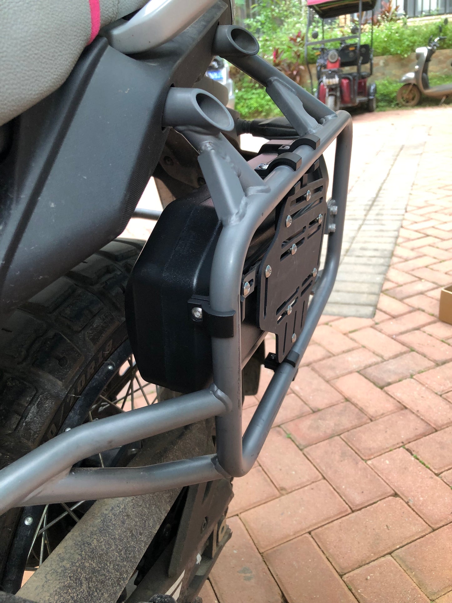 450MT Luggage rack tool box (A)