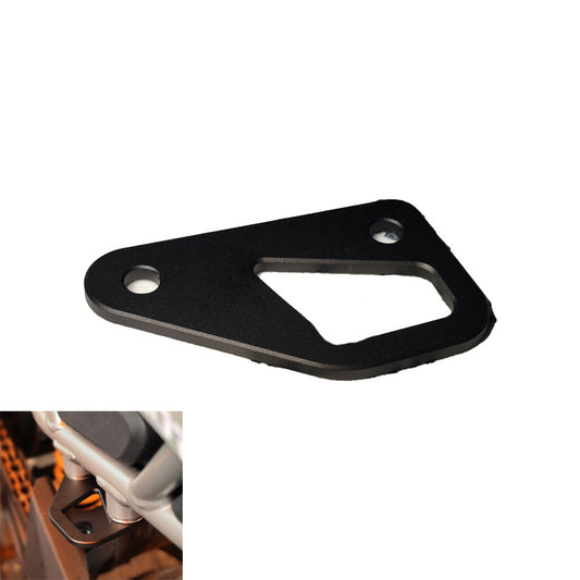 450MT Passenger footrest attachment point