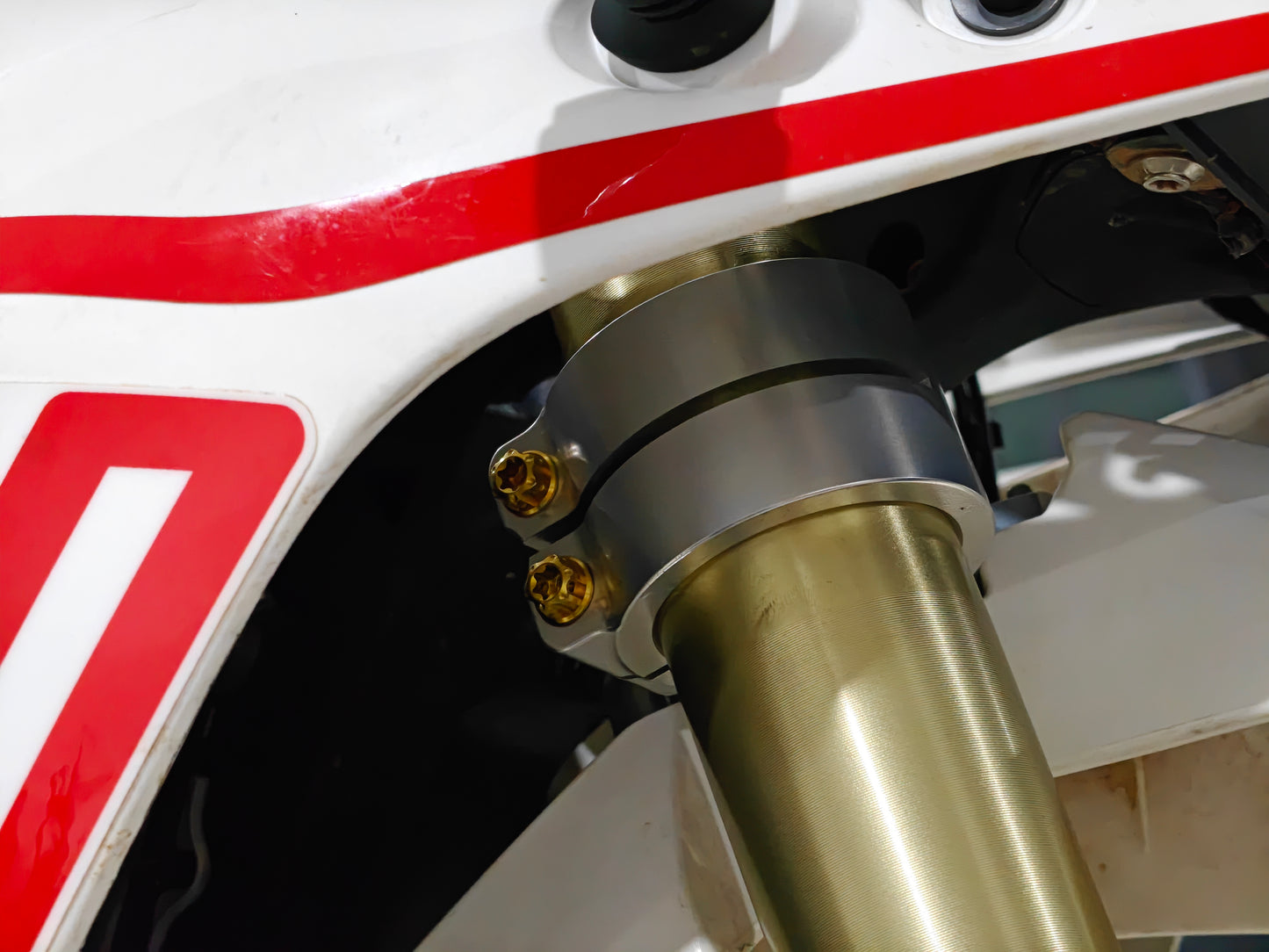 450RALLY Titanium alloy screws (C)