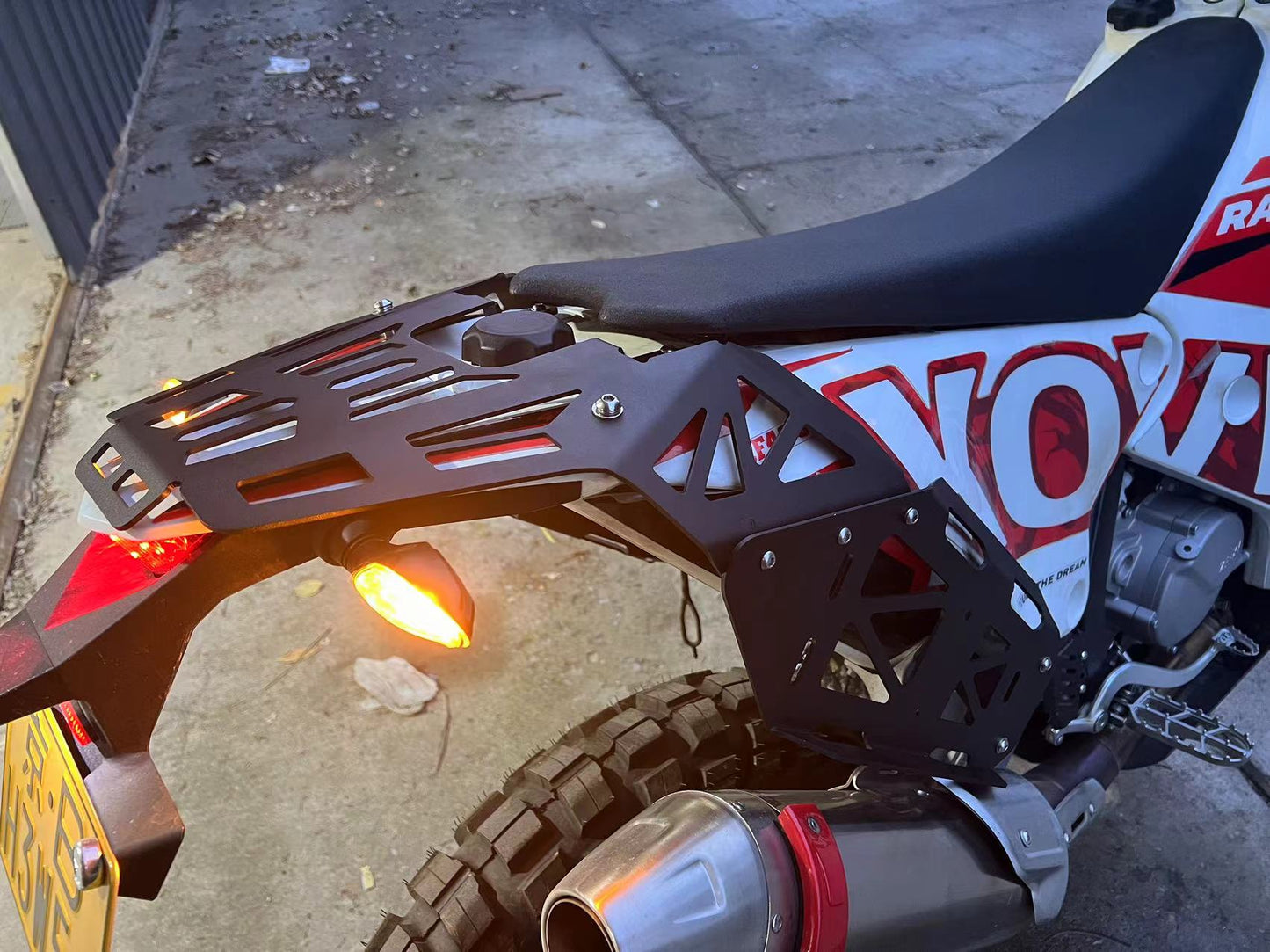 KOVE 450RALLY rear shelf (A)