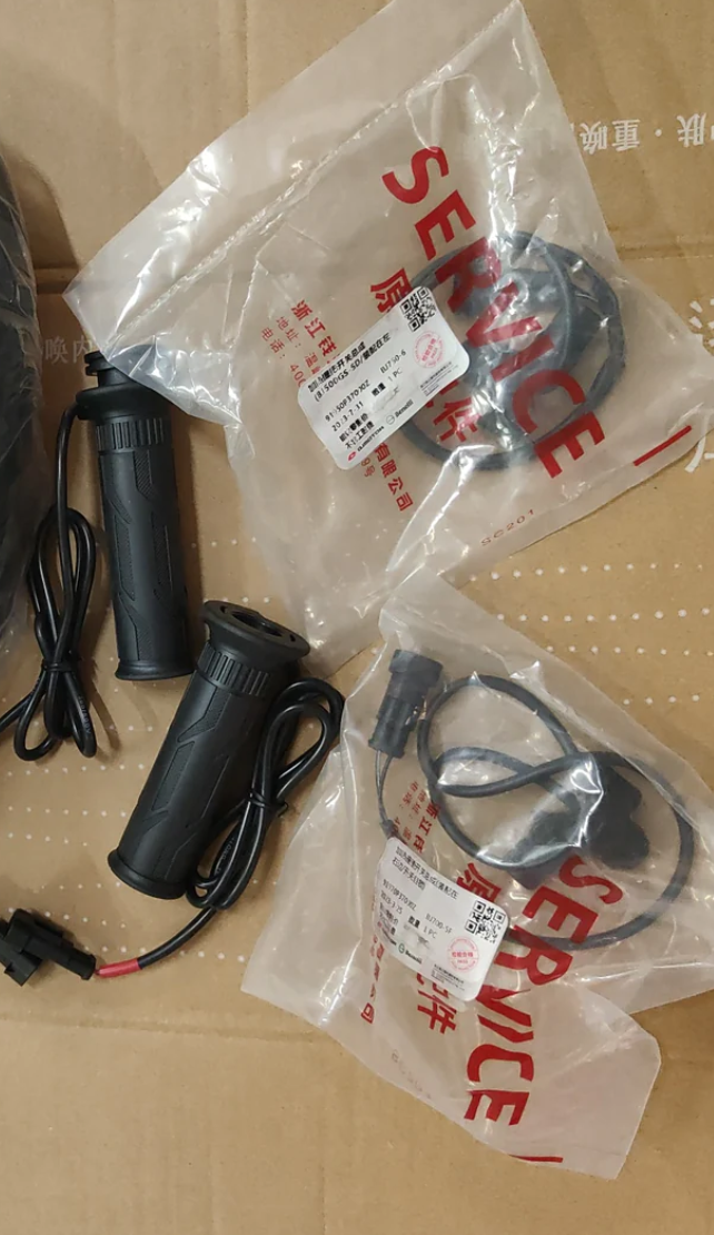SRT800 heated grip + switch (original)