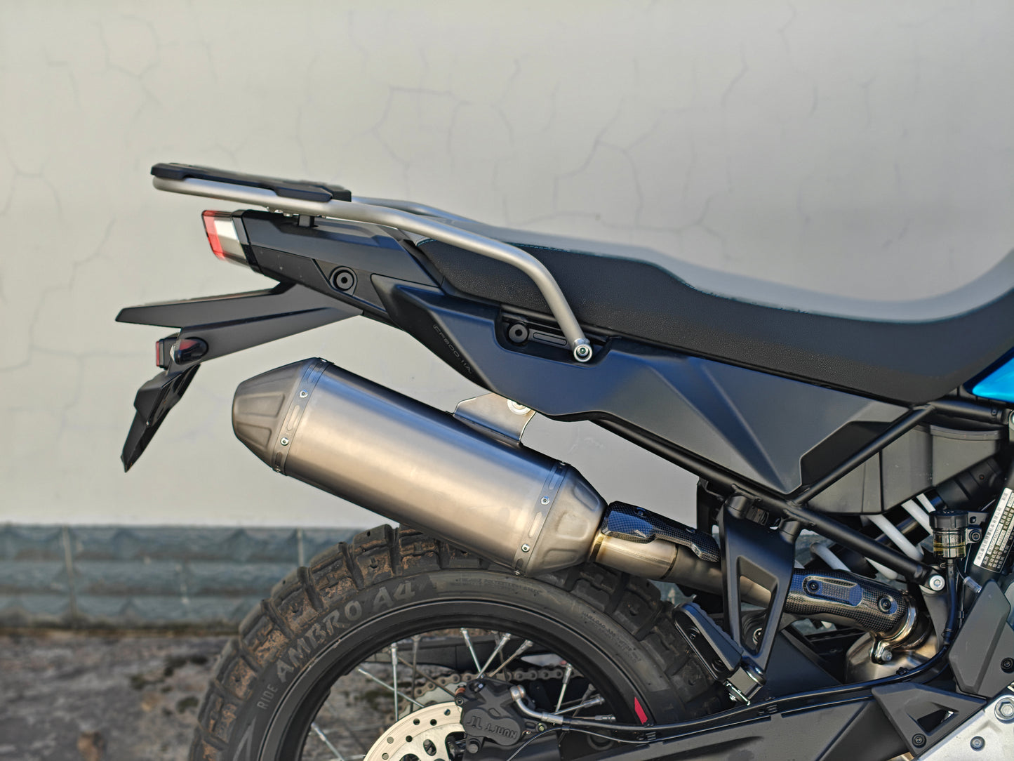 800MT-X Titanium alloy exhaust (A)