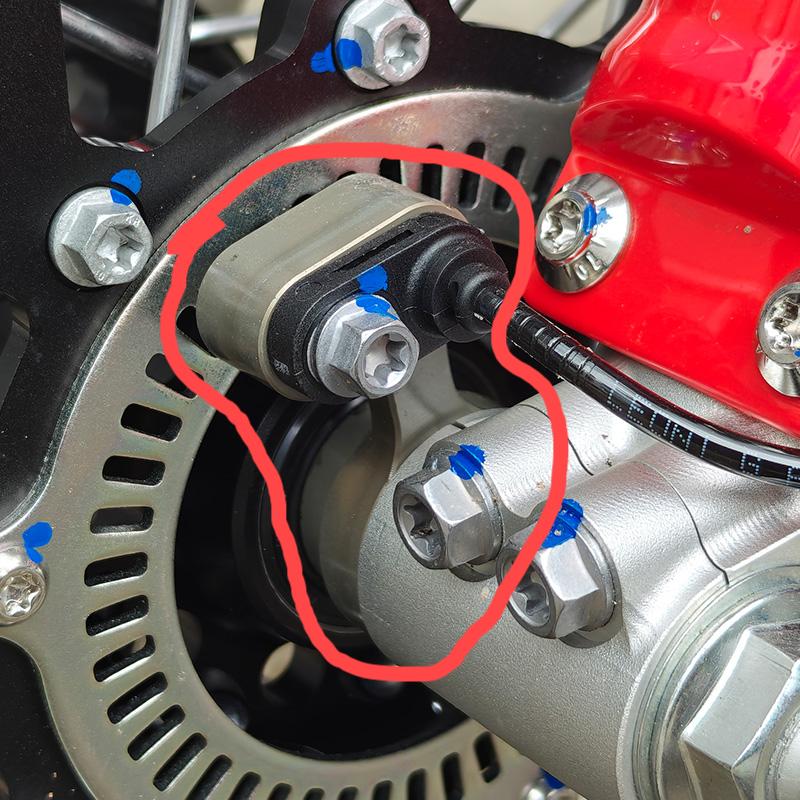 450RALLY Front wheel ABS mount