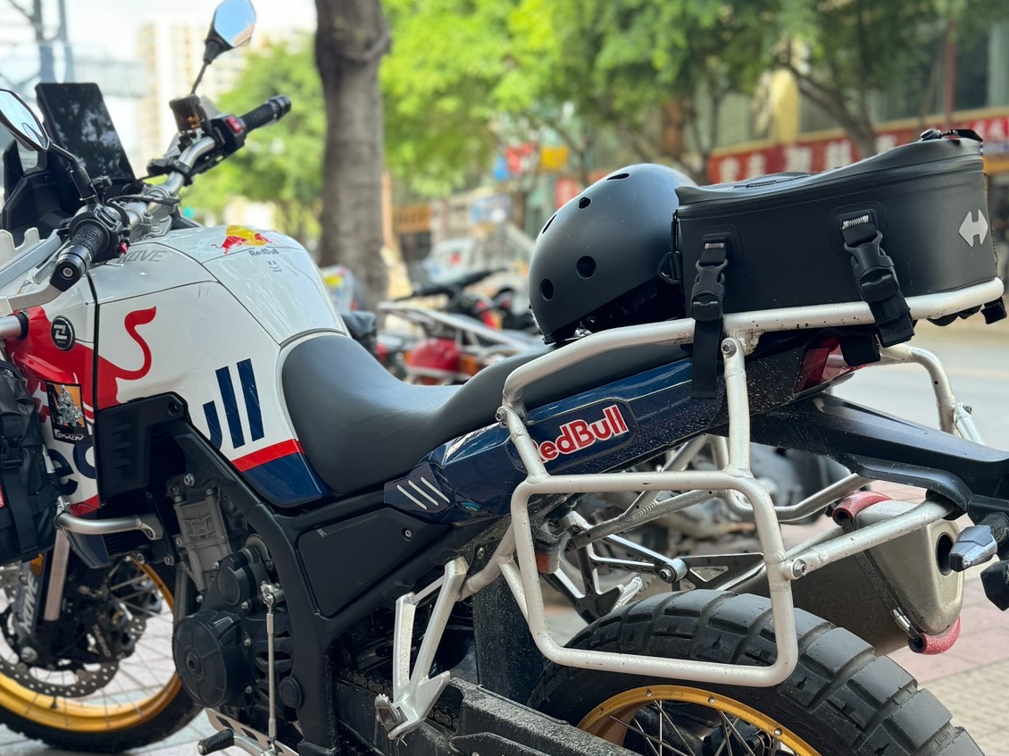 Kove 800X SIDE BOX BRACKET(OEM)