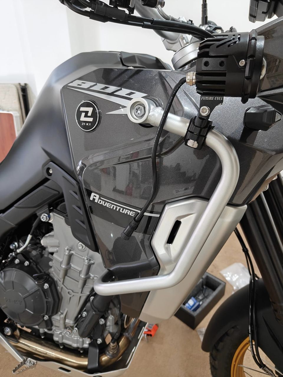 Motorcycle auxiliary light (compatible 800X)