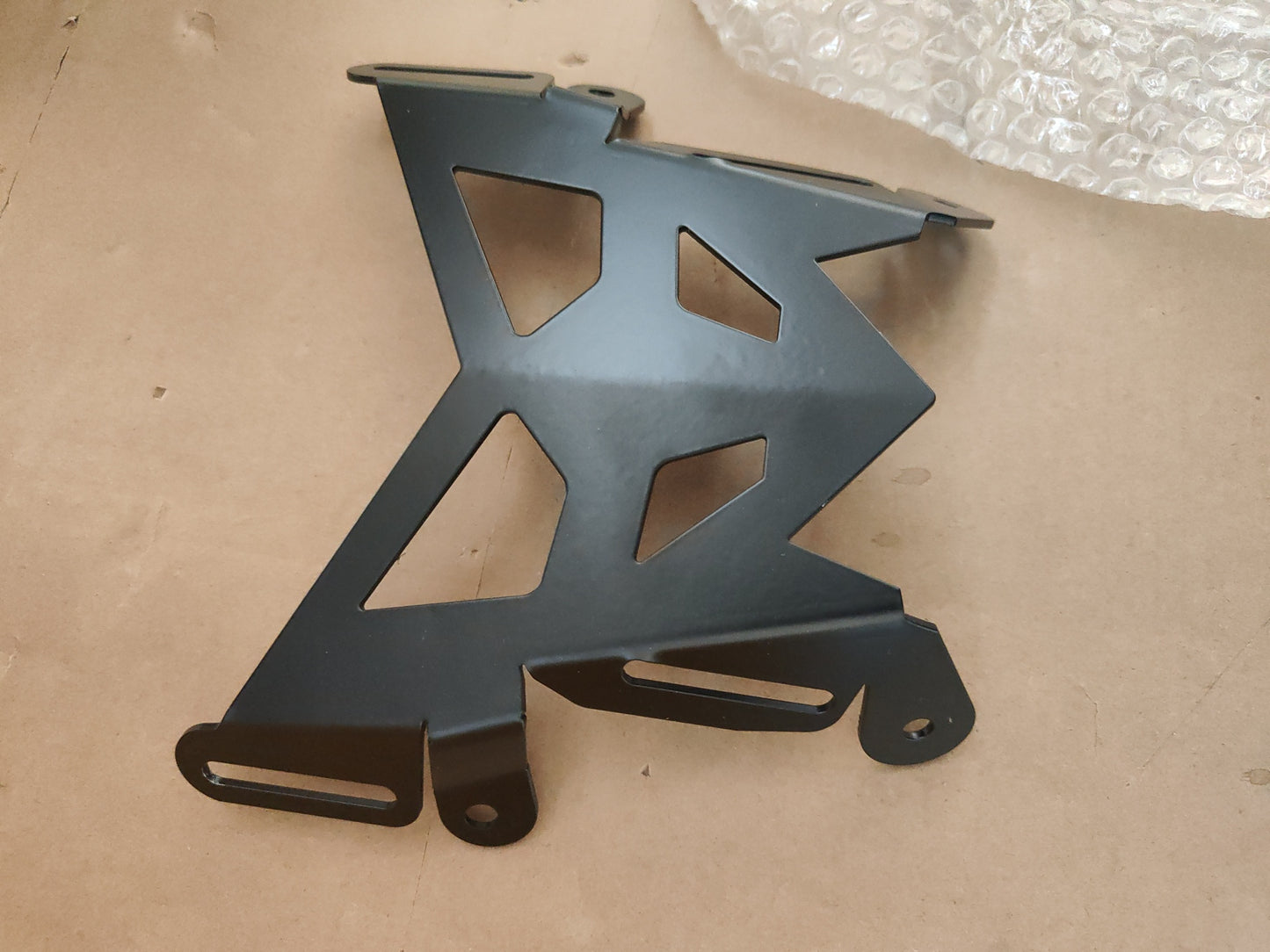 TRK702/X windshield lift bracket