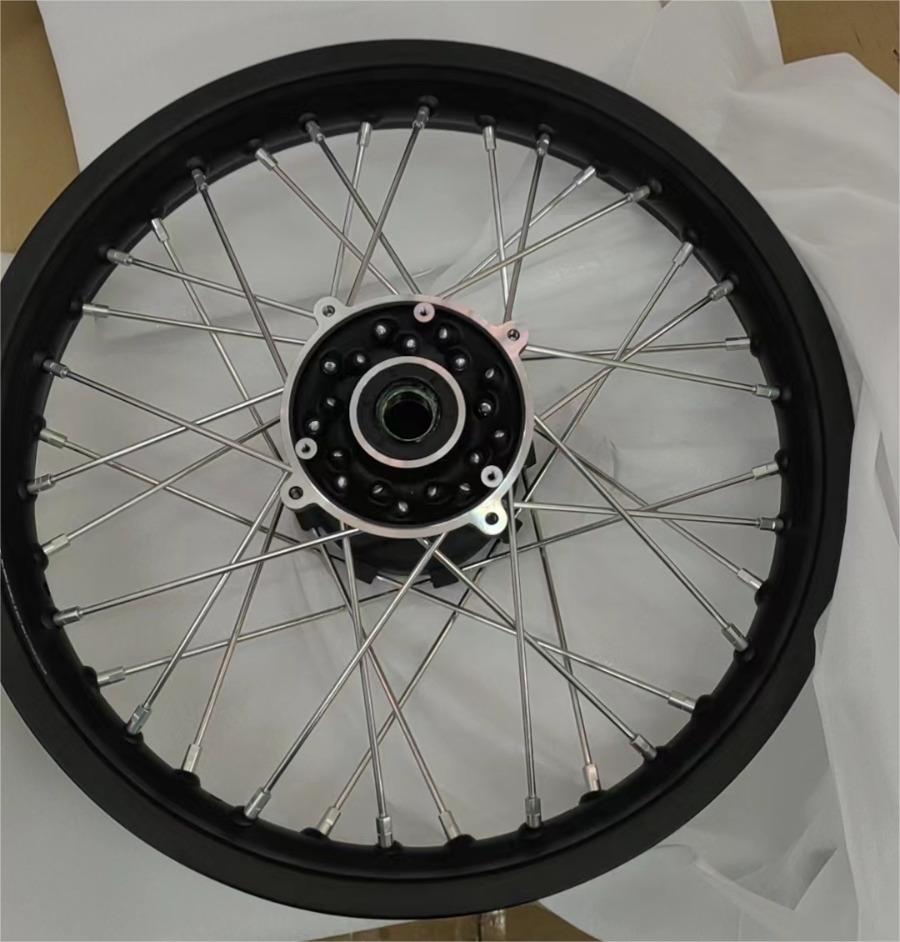 450RALLY wheel hub (OEM)