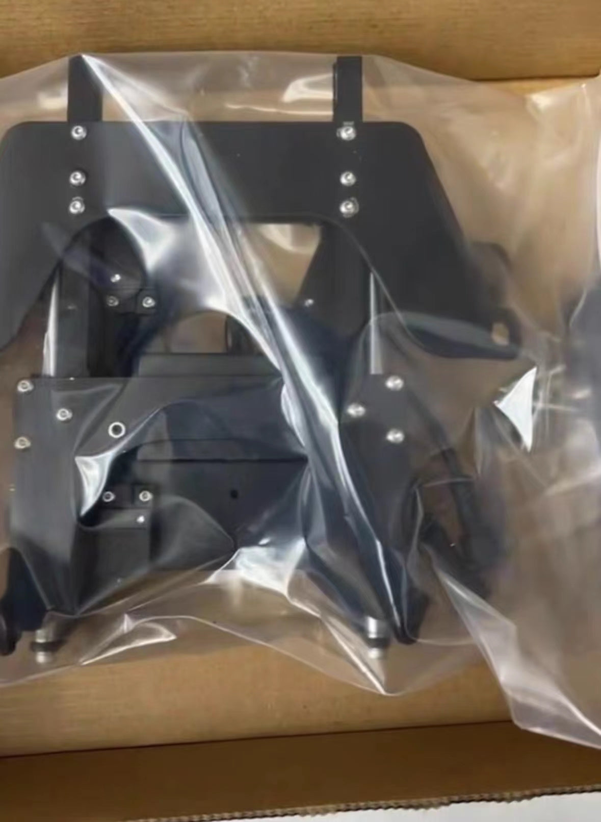 TRK702/X Windshield bracket (electric lift)