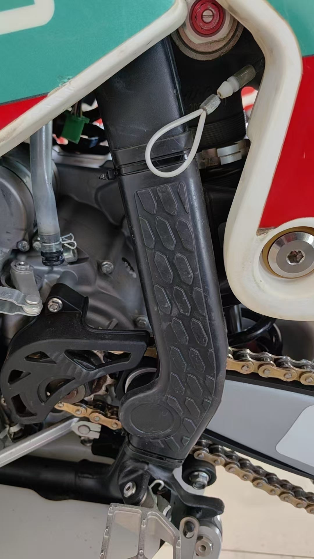 450RALLY Frame Guard (plastic)