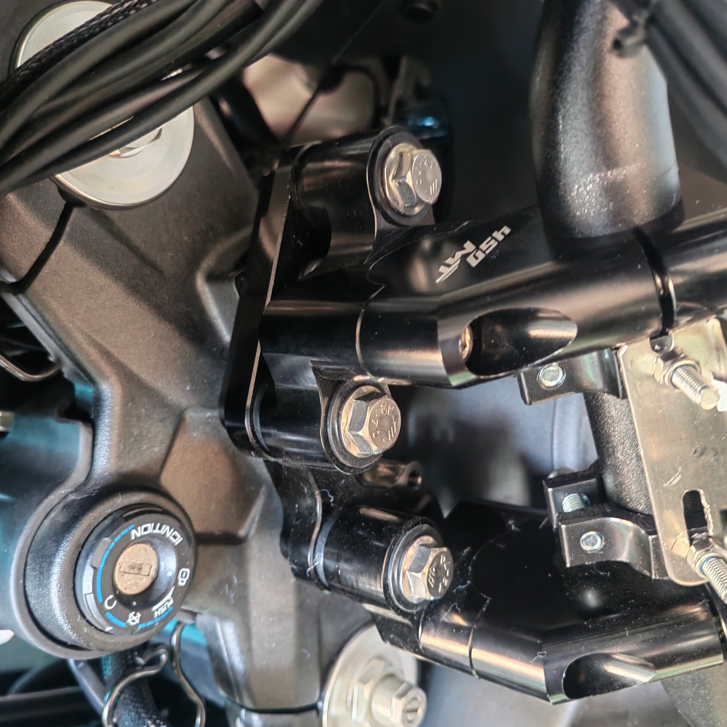 450MT Handlebar Risers(C)