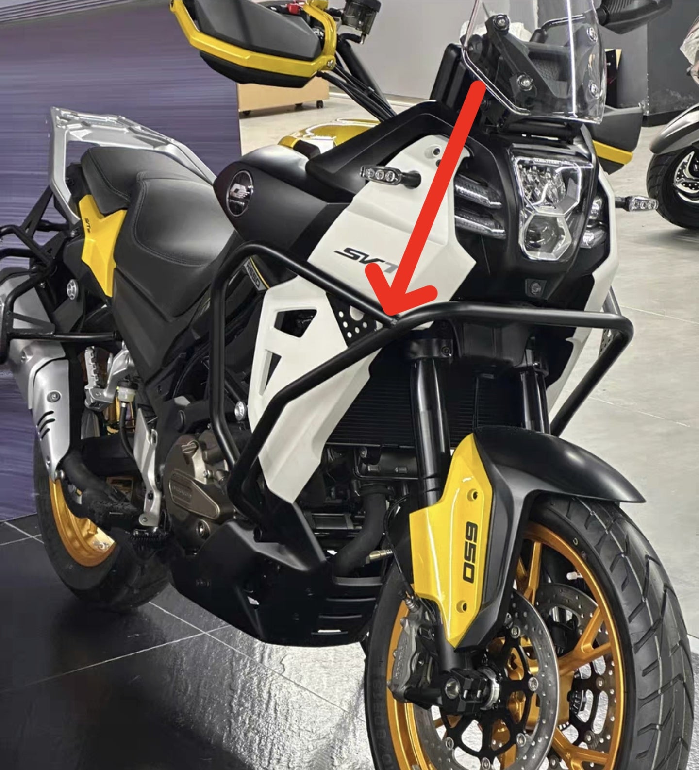 SVT650 bumper (Original)