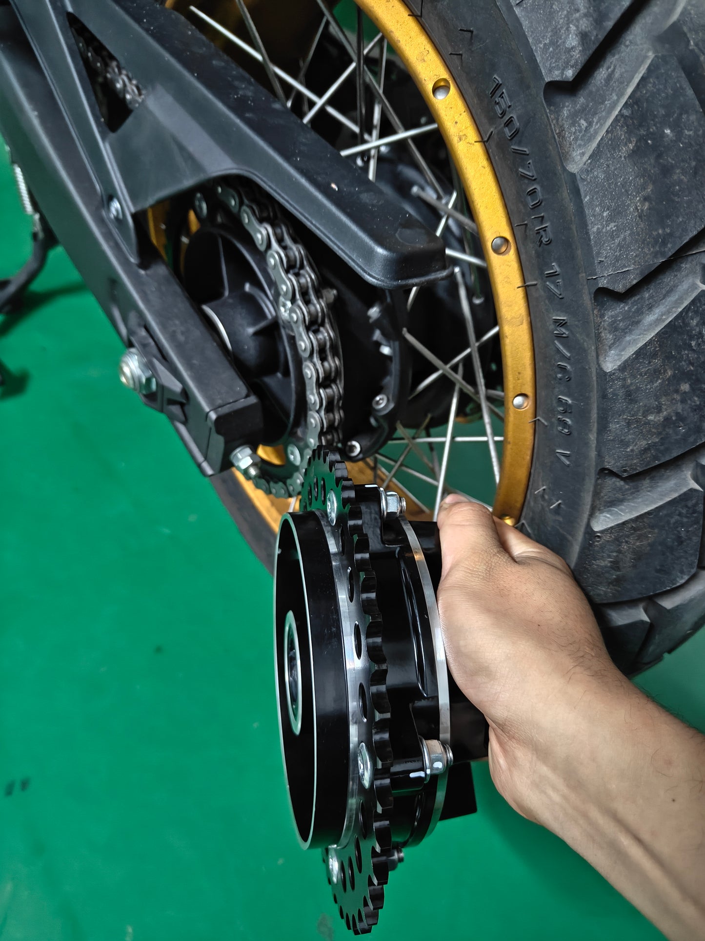 DS525X rear sprocket (Solve the problem of loose screws)