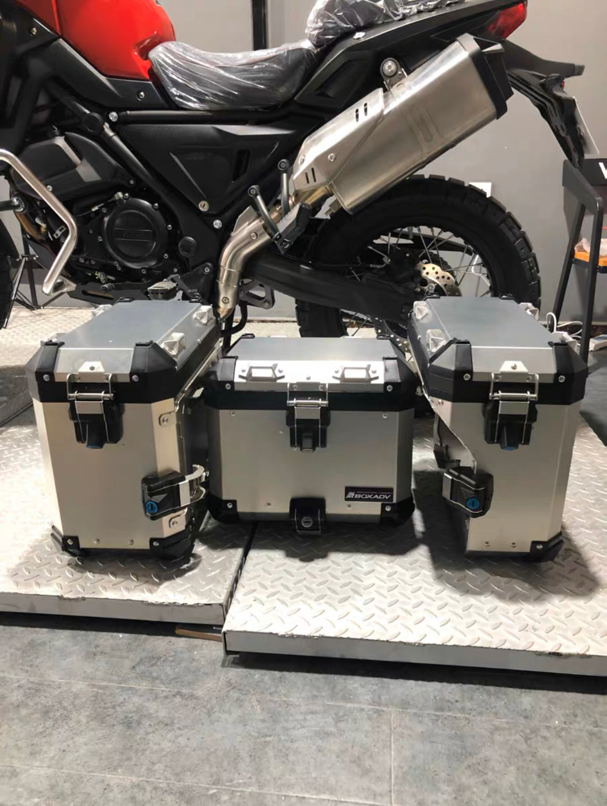 VOGE DS650 Aluminum alloy box (with bracket)