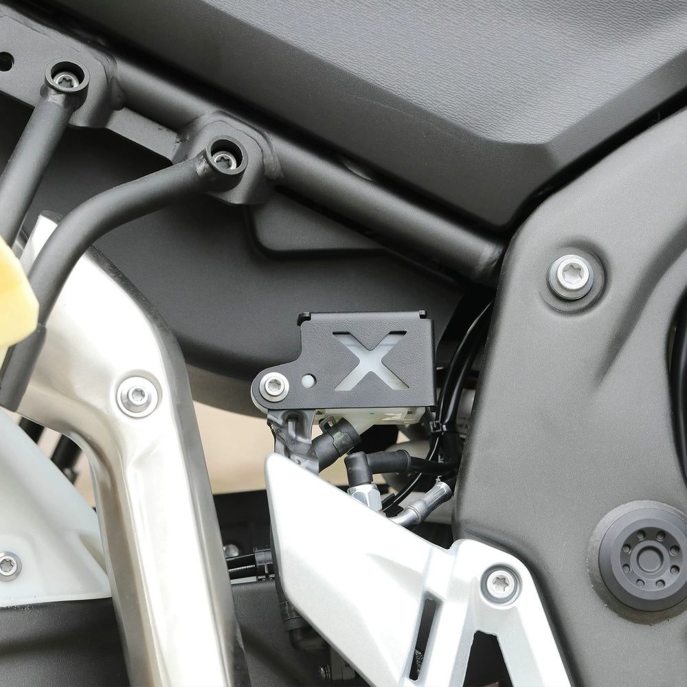 Rear brake fluid reservoir guard cover For DS525X