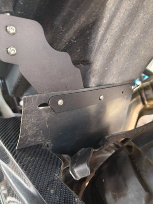 DS525X rear shock absorber fender