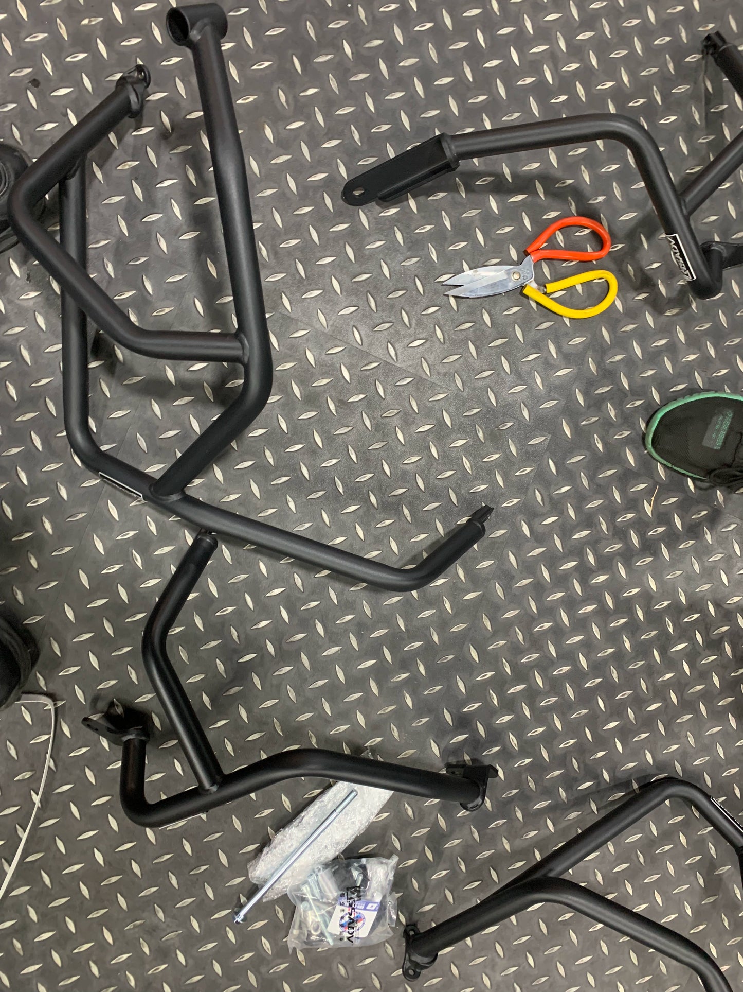 TRK702/X Anti-collision bar (C model)