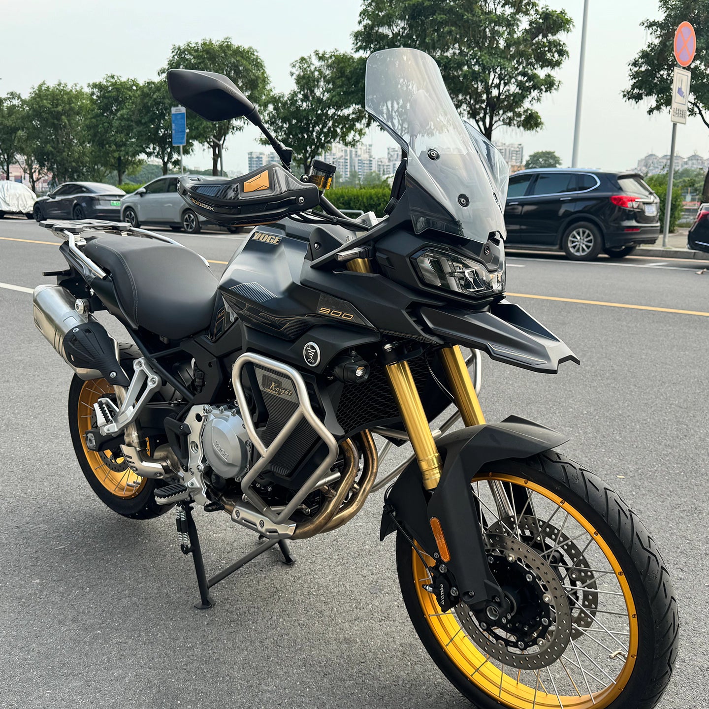 DSX900 Windshield (Model B)