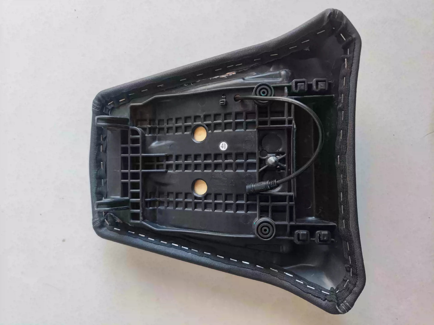 800MT Passenger seat (electrically heated)