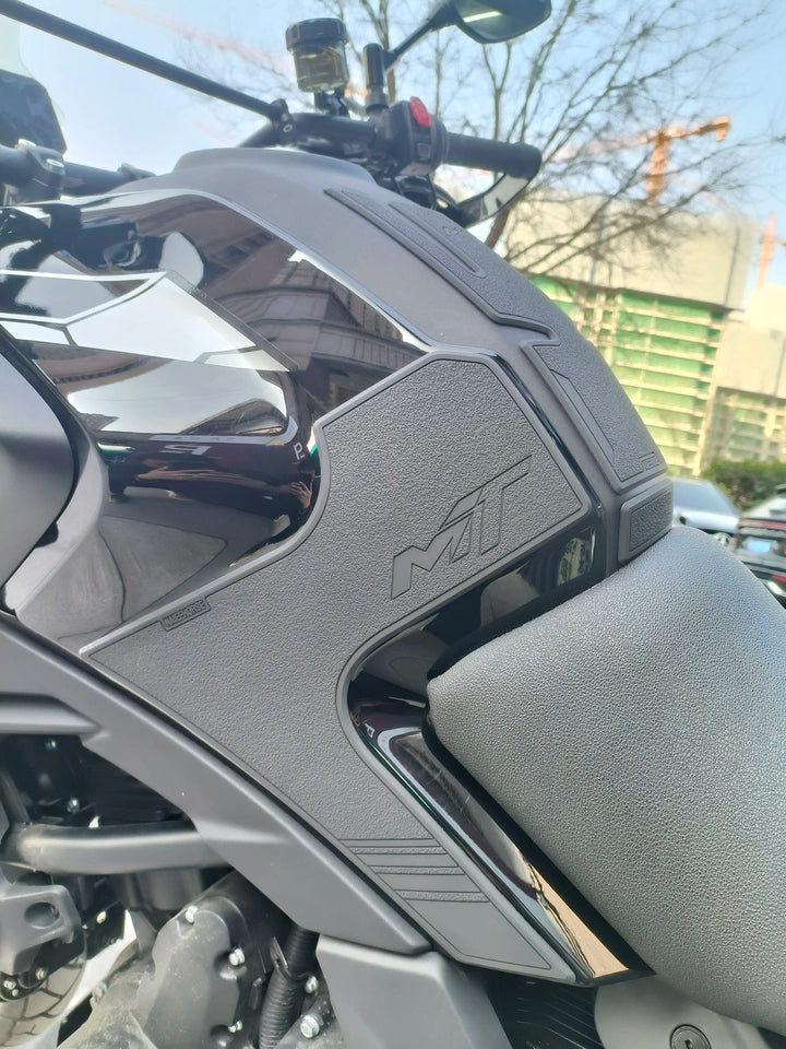 700MT Tank stickers (A)