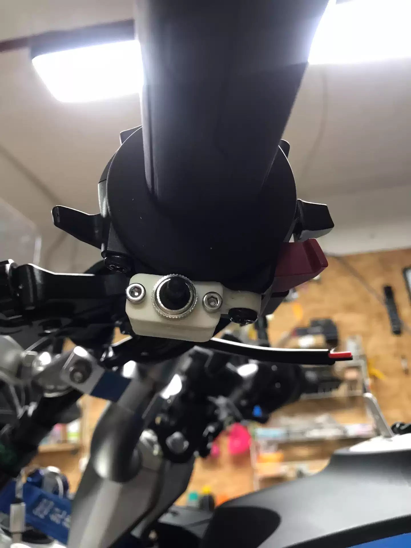 800MT auxiliary light switch