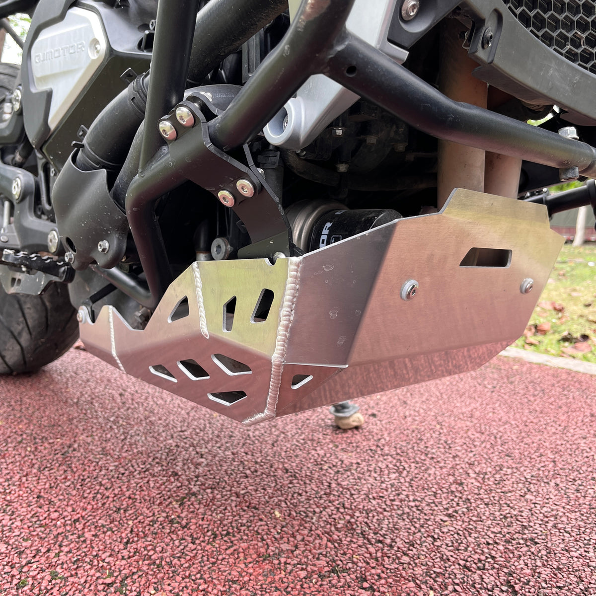 SRT750/800 engine protection