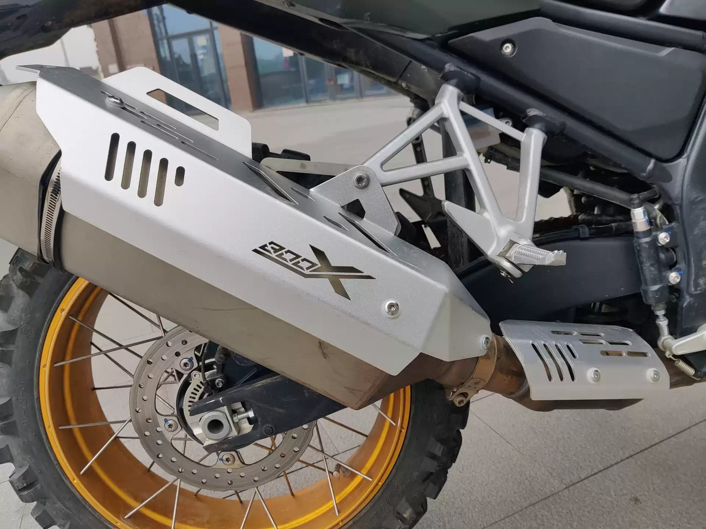 kove 800X Exhaust cover (A)