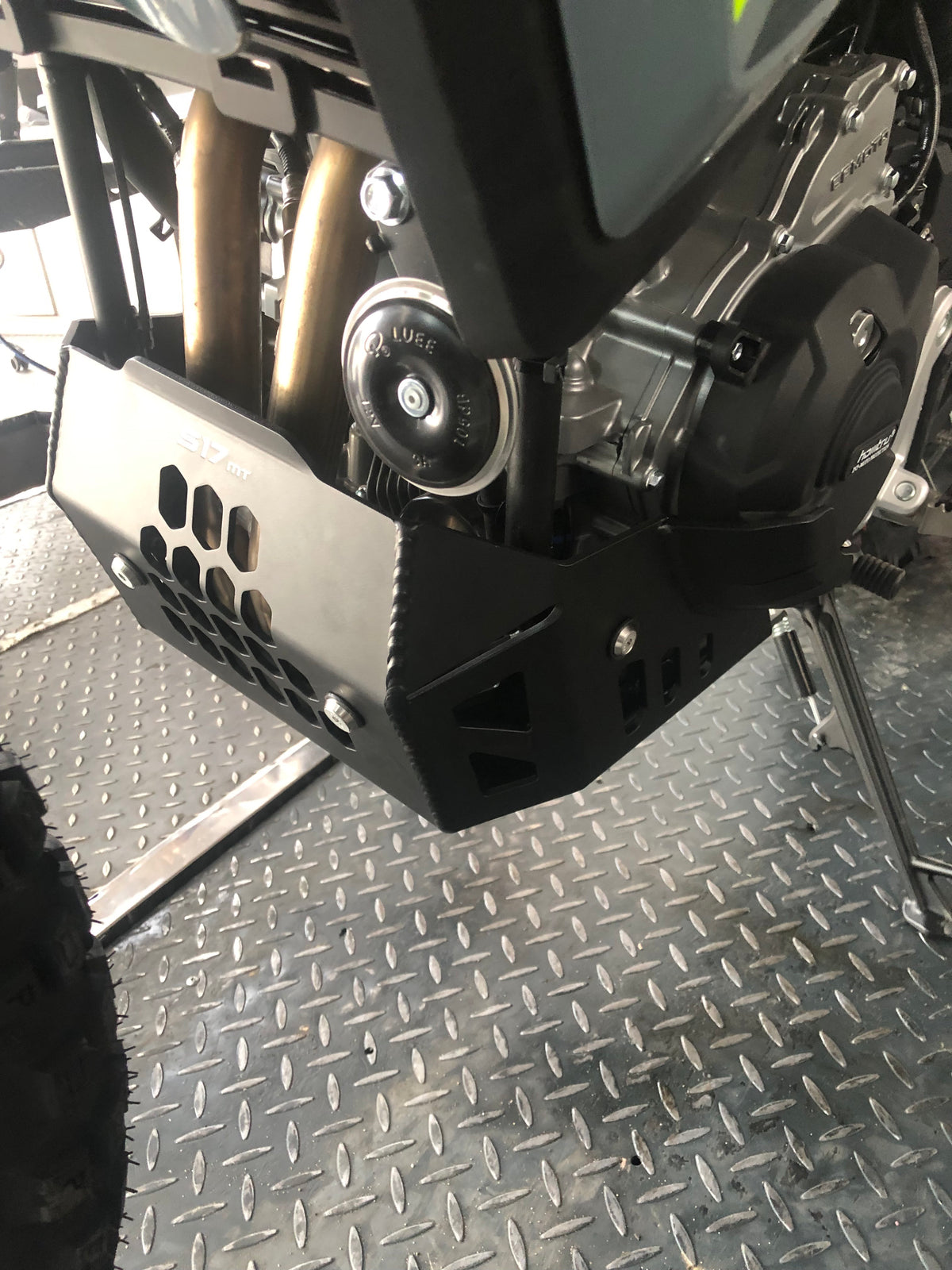 450MT Engine plastic protective cover(A)