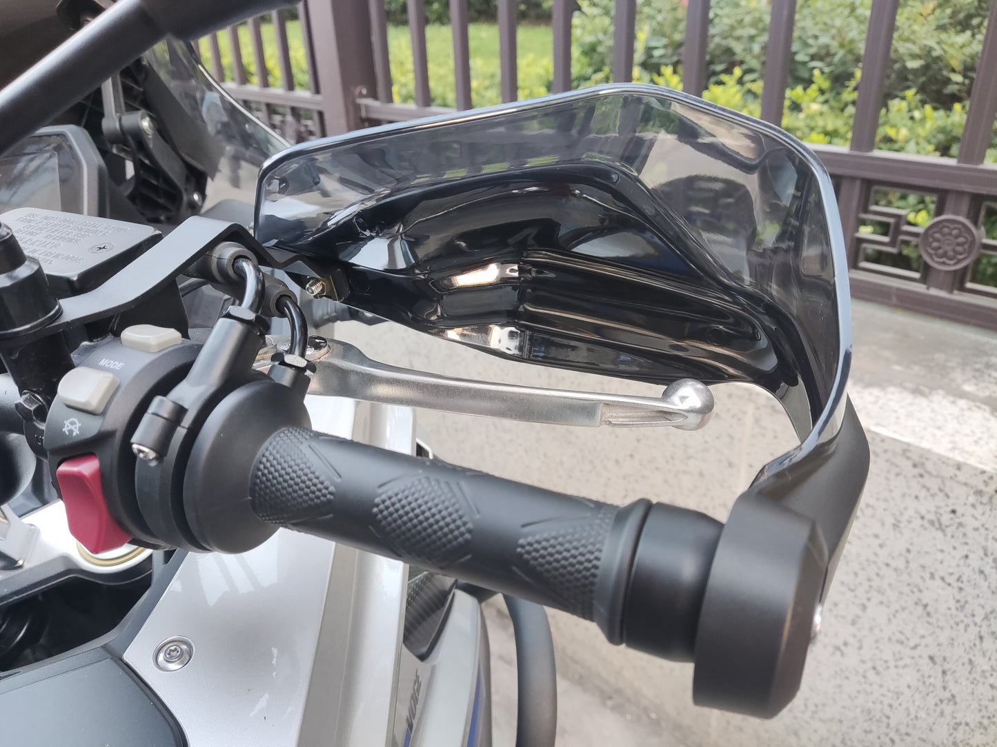 DS525X Heightened Hand Guard