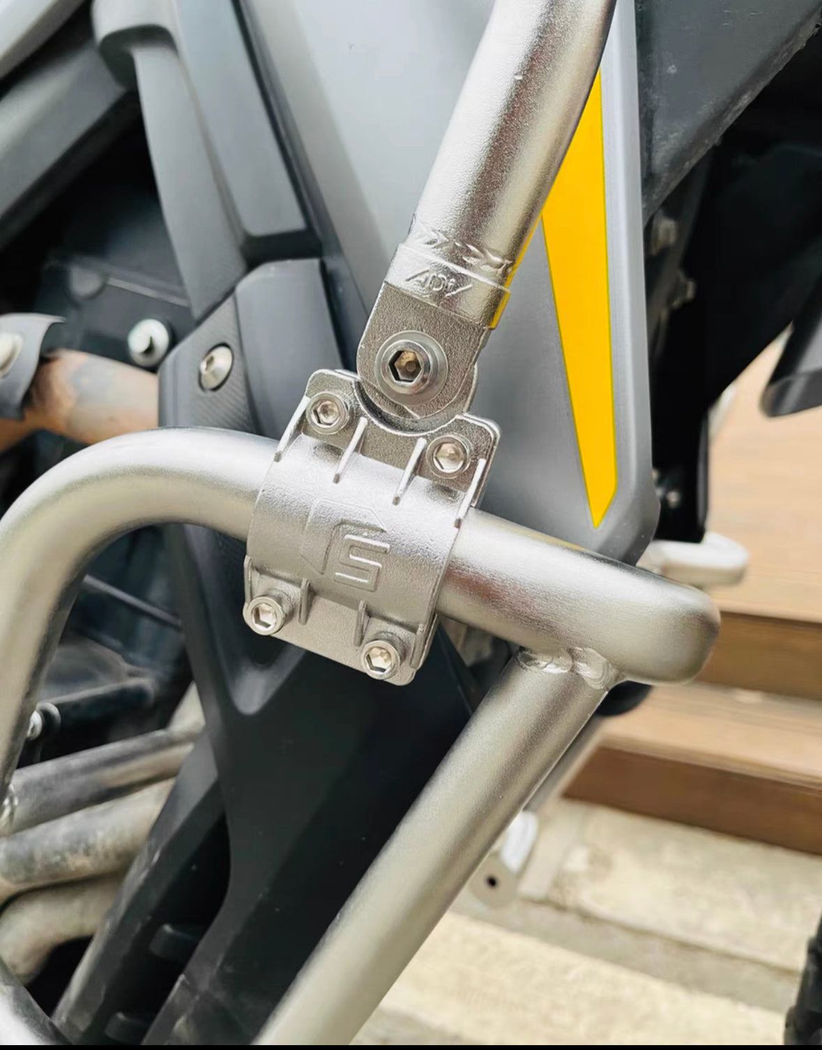 GY300 guard bar