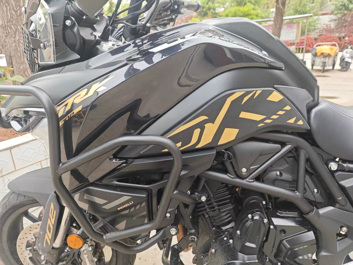 TRK702/X Fuel tank Anti-skid sticker