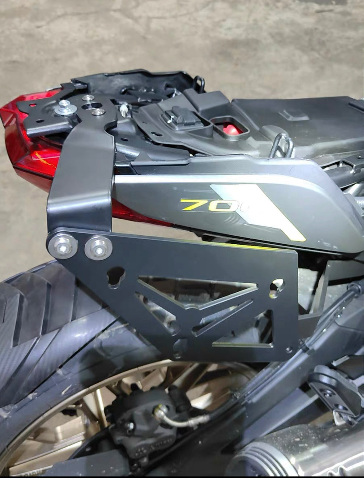 CFMOTO CLX700 Side shelf