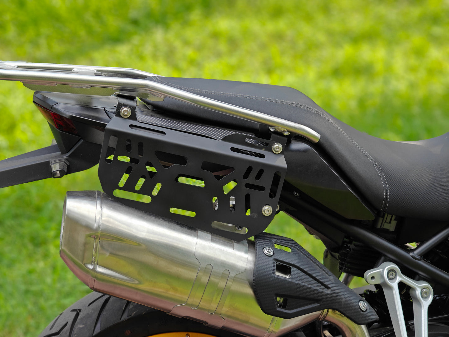 DSX900 Side Bag Bracket(A)
