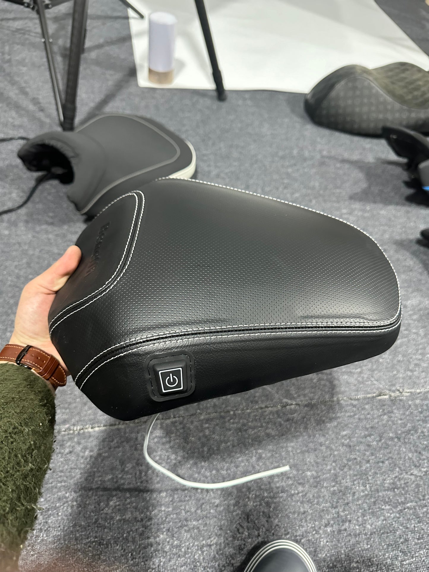 TRK702/X Heated seats (passenger)
