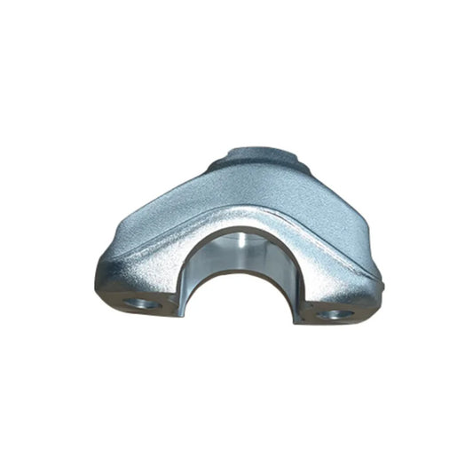 450RALLY Handlebar riser top cover mounting clip