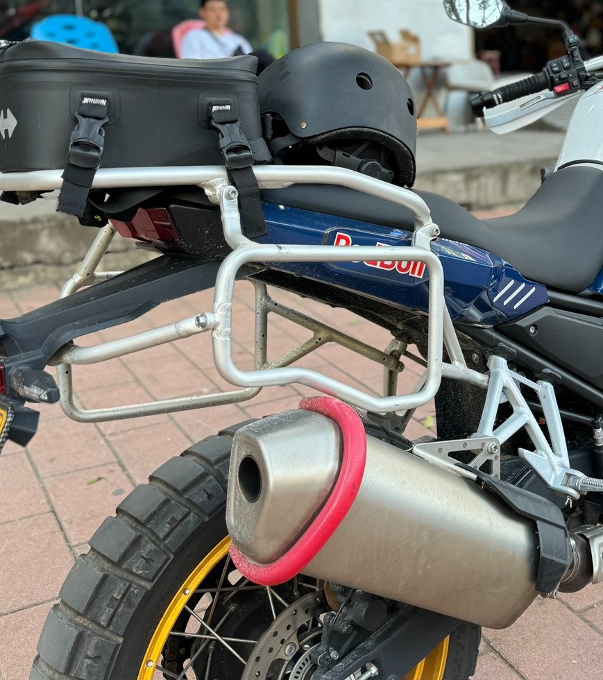 Kove 800X SIDE BOX BRACKET（OEM）