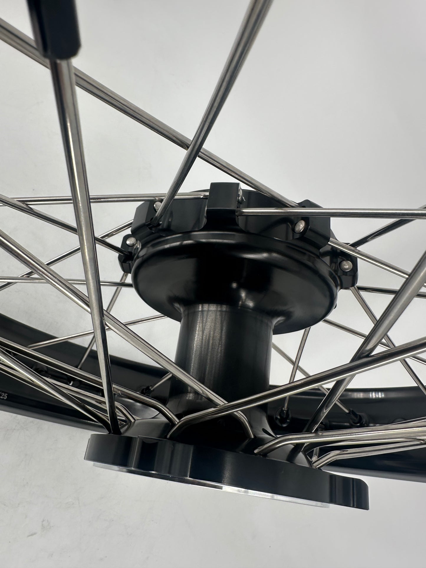 450RALLY wheel hub (Aftermarket) -B