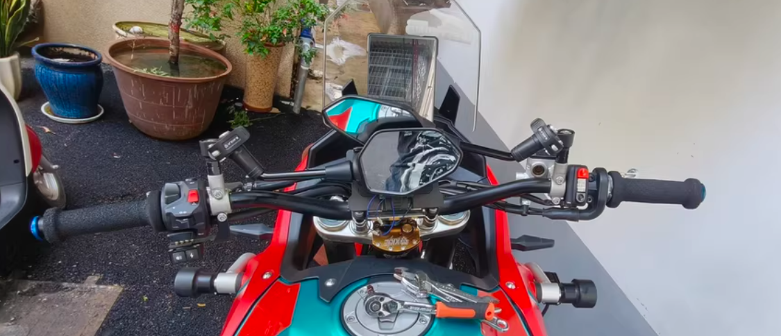 Kove 800X  Folding Rearview Mirror Base