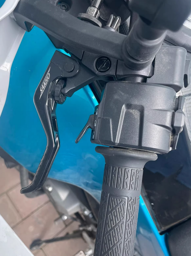 450MT  Brake + Clutch Handle (C)