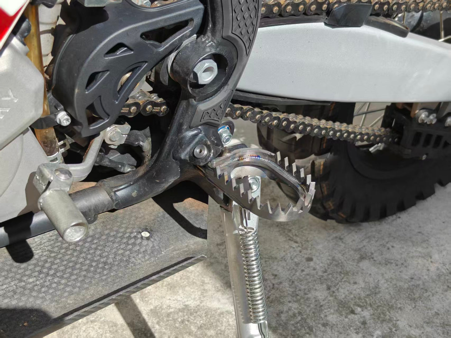 450RALLY pedals (Titanium)