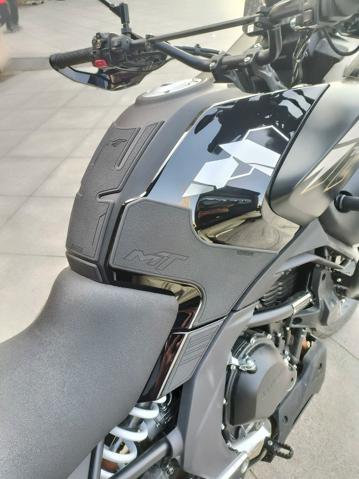 700MT Tank stickers (A)