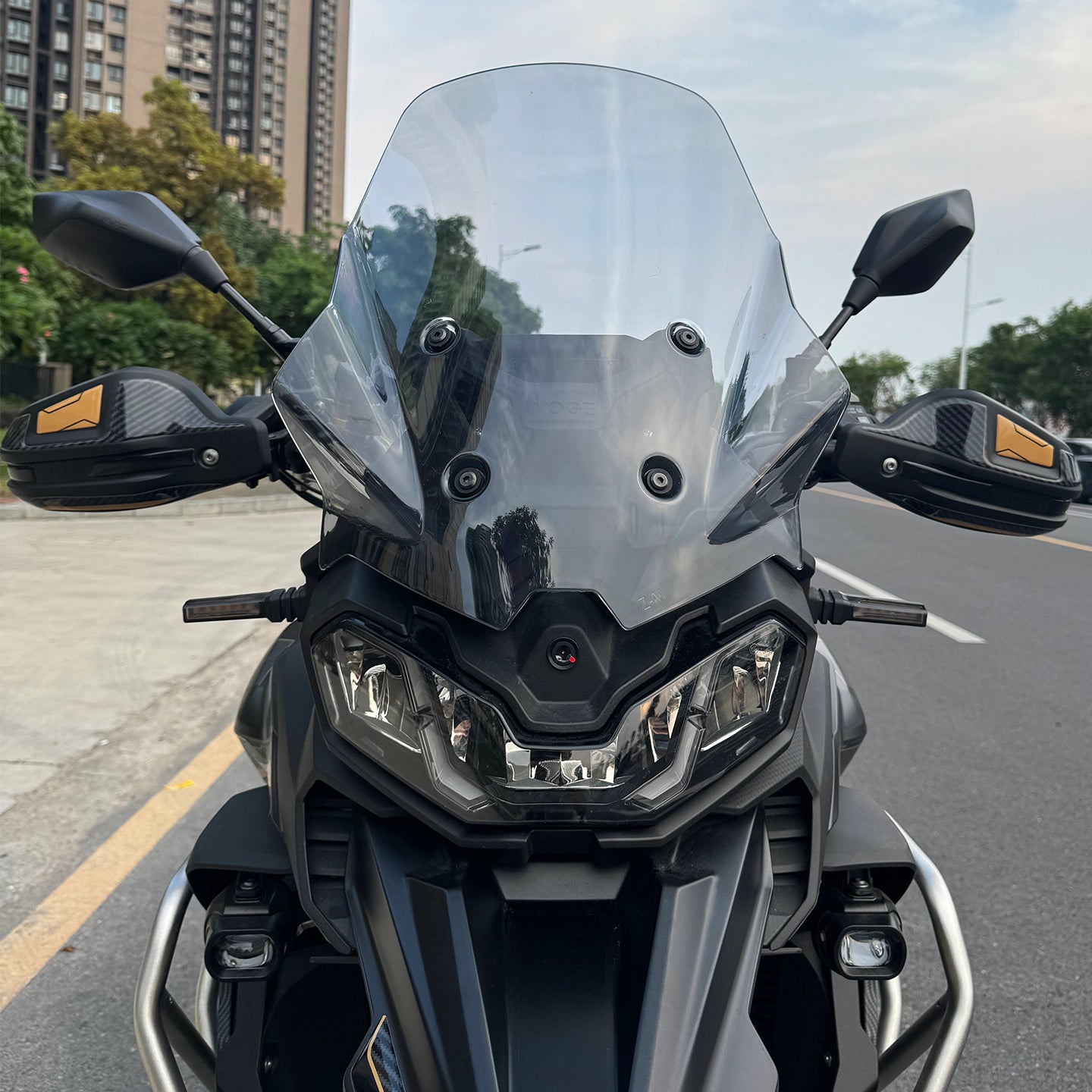 DSX900 Windshield (Model B）