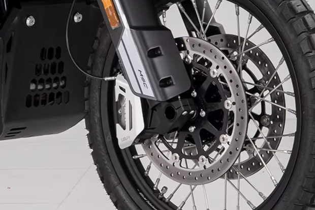 800MT-X Front Brake Caliper Guard（B）