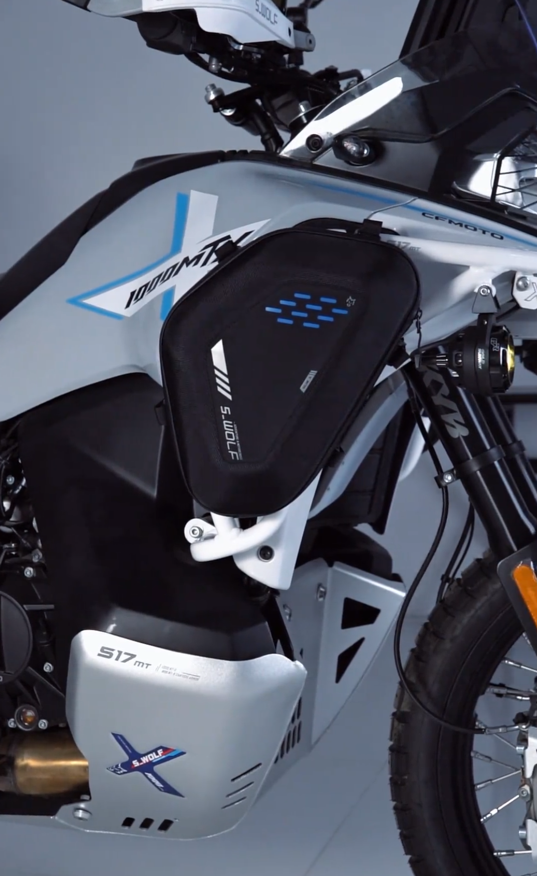 800MT-X Bumper bag （C）