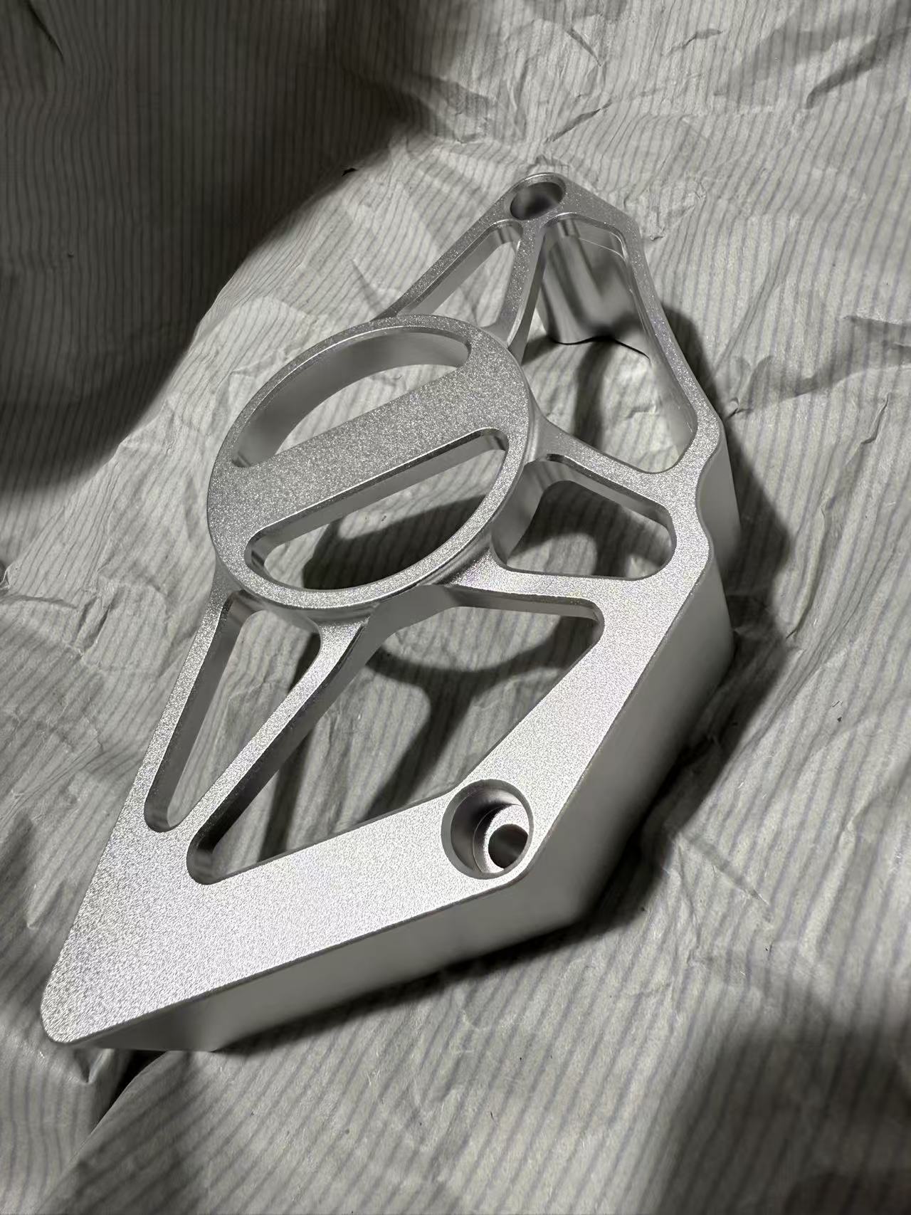 Kove 800X  Front sprocket cover （B）