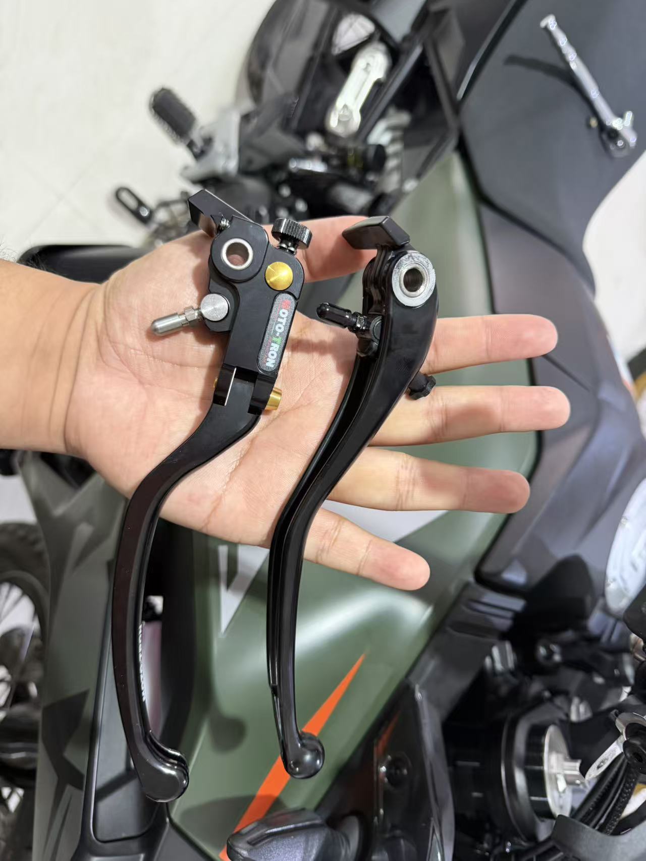 1000MT-X  Brake handle (CNC)