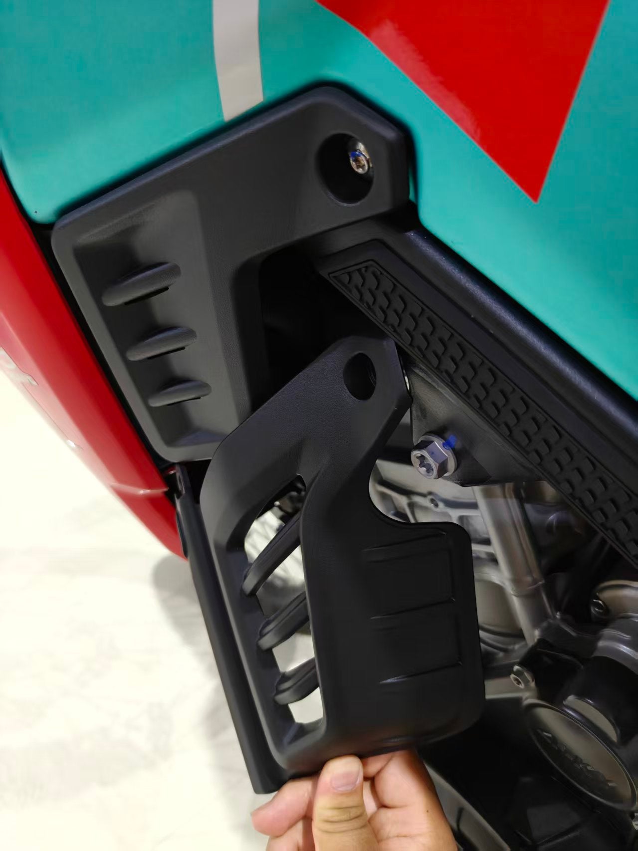 KOVE 800X Front side lower cowling （OEM）